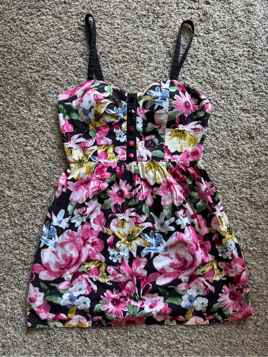 Forever 21 Dresses & Skirts - Forever 21 Mini Floral Flowers Sun Dress Pink Black Size Small